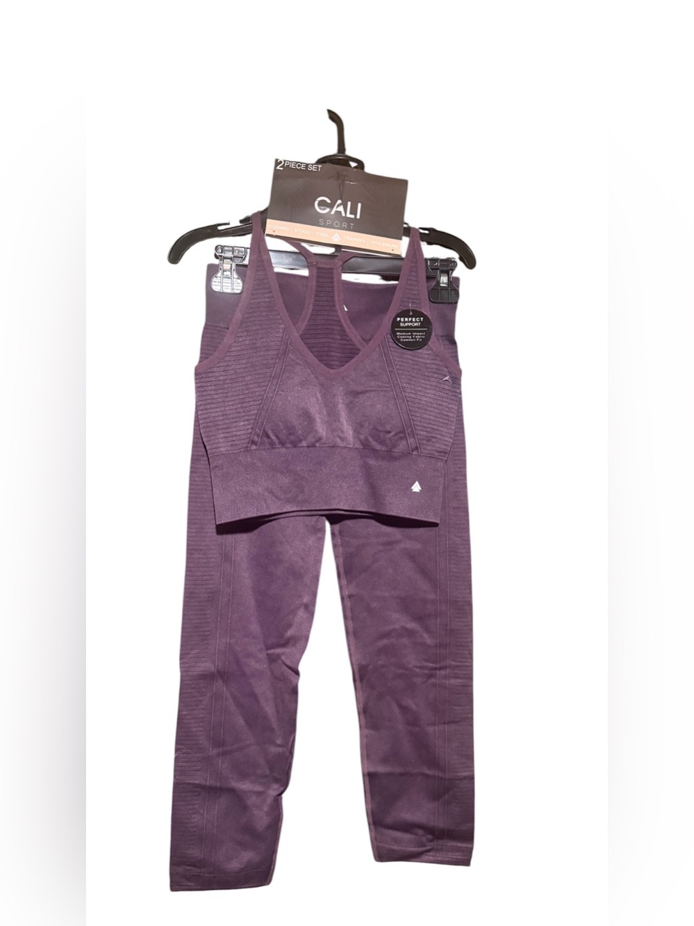 CALI Sport Plum Seamless Active Set - Crop Top & Leggings